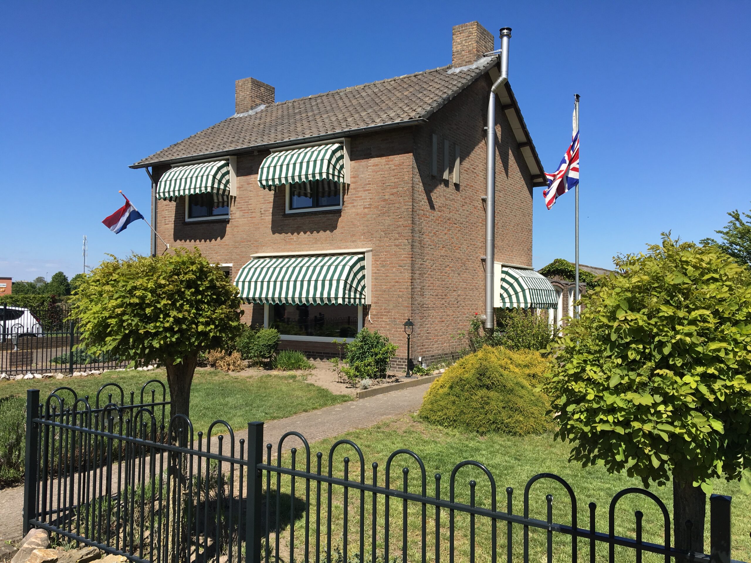 Markiezen wit groen gestreept geplaatst door S&T Montage