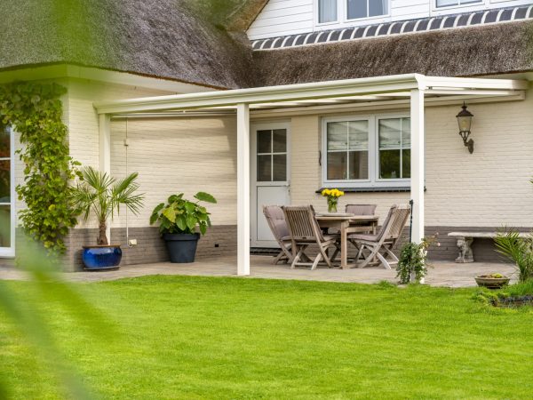 Deponti Overkapping Pigato voor meer ontspanning buitenshuis